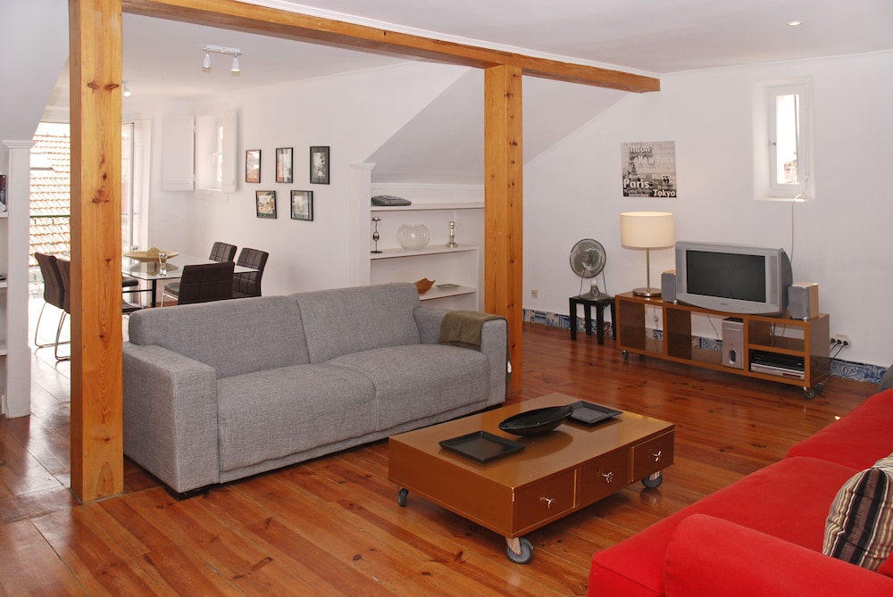 Bairro Alto Apartments by linc