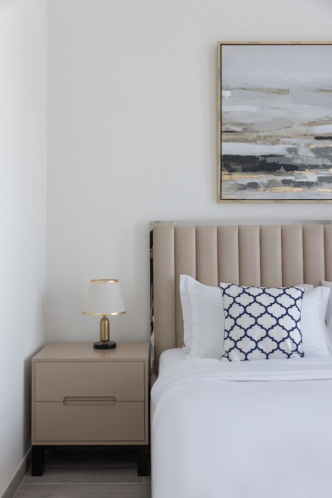 Fresh And Quiet 1BR at Noor 4 Tower