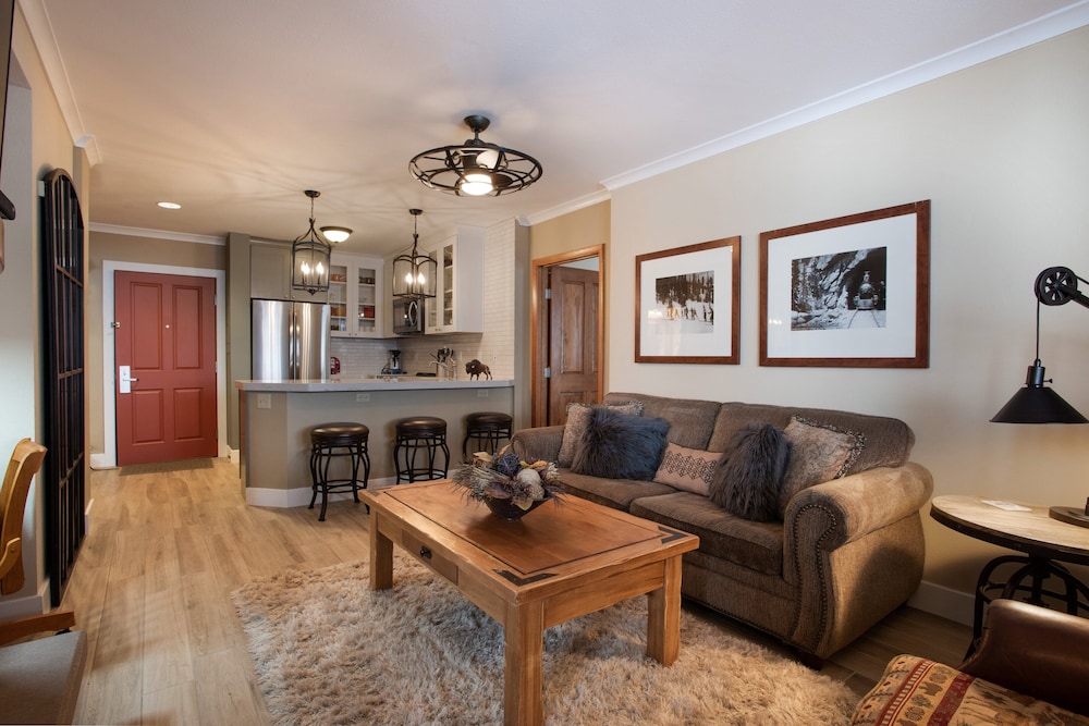 Zephyr Mountain Lodge - Winter Park Vacation Condos