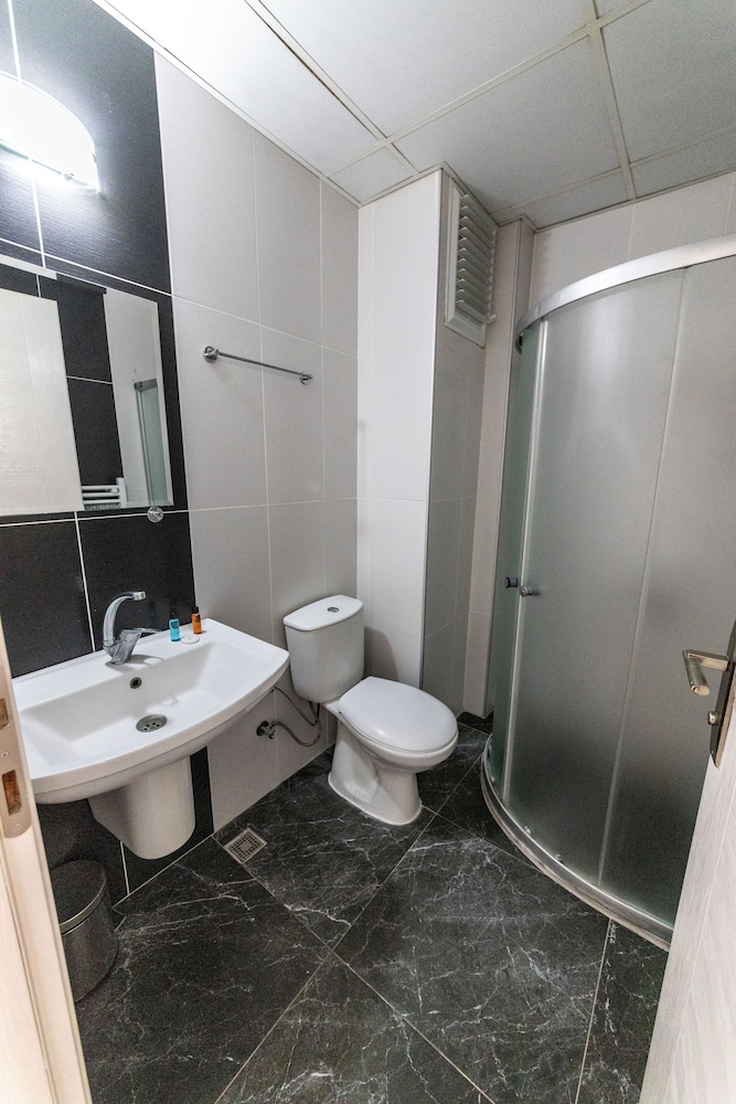 ŞİRİN APARTROOMS