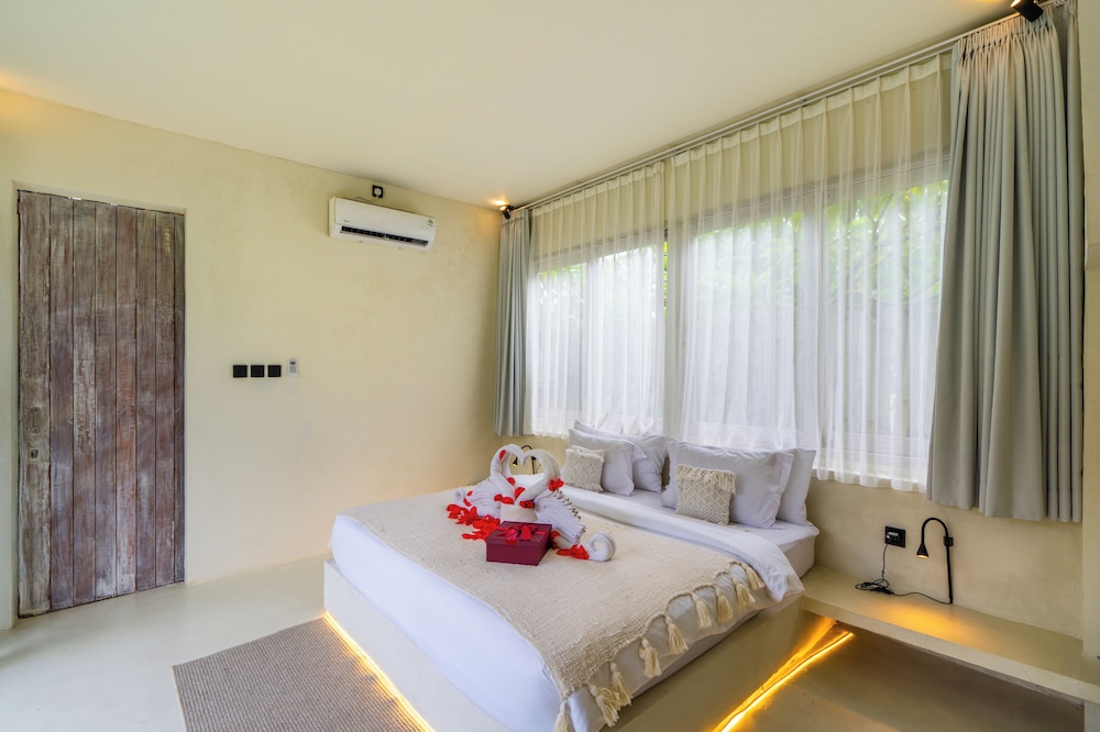 Villa Laguna by Pertama Management