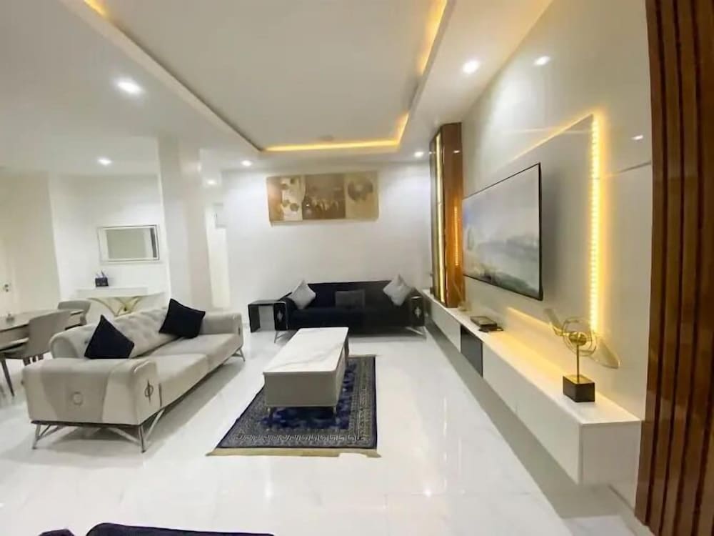 The Bond Apartment