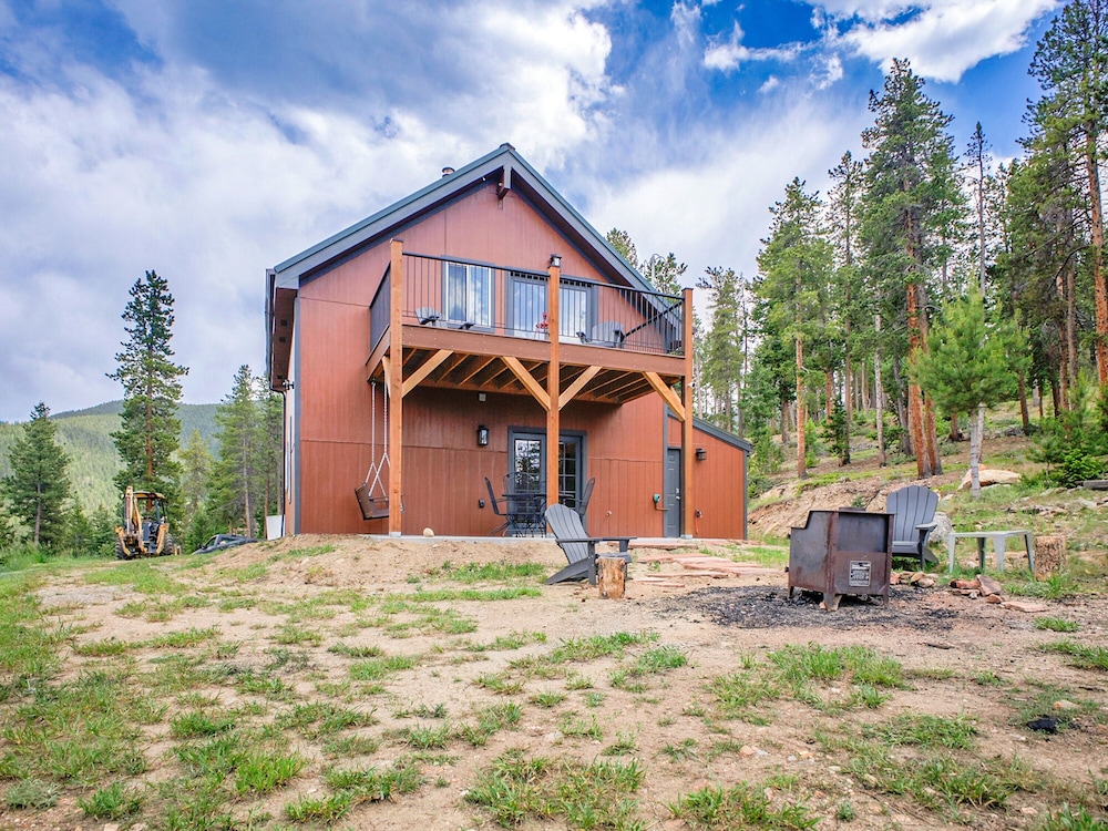 Switchback Basecamp 4 Bedroom Home
