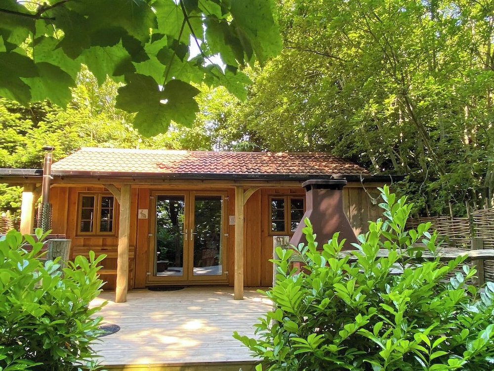 Hayne Barn Estate - Private Estate : 6 Eco Lodges - 1 Studio