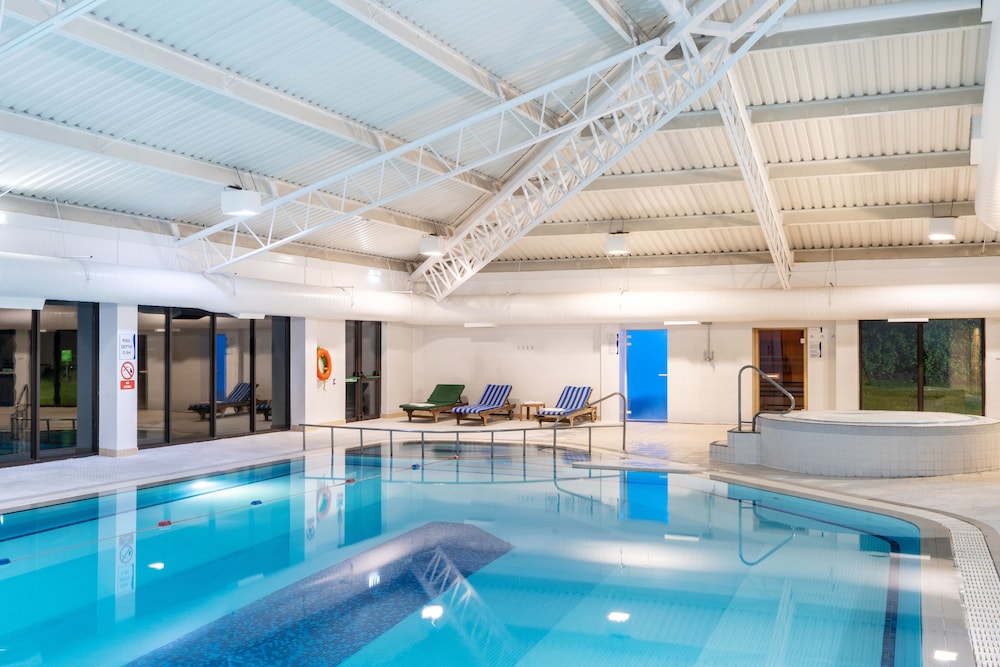 Gloucester Vacations - Holiday Inn Gloucester-Cheltenham, an IHG Hotel - Property Image 2