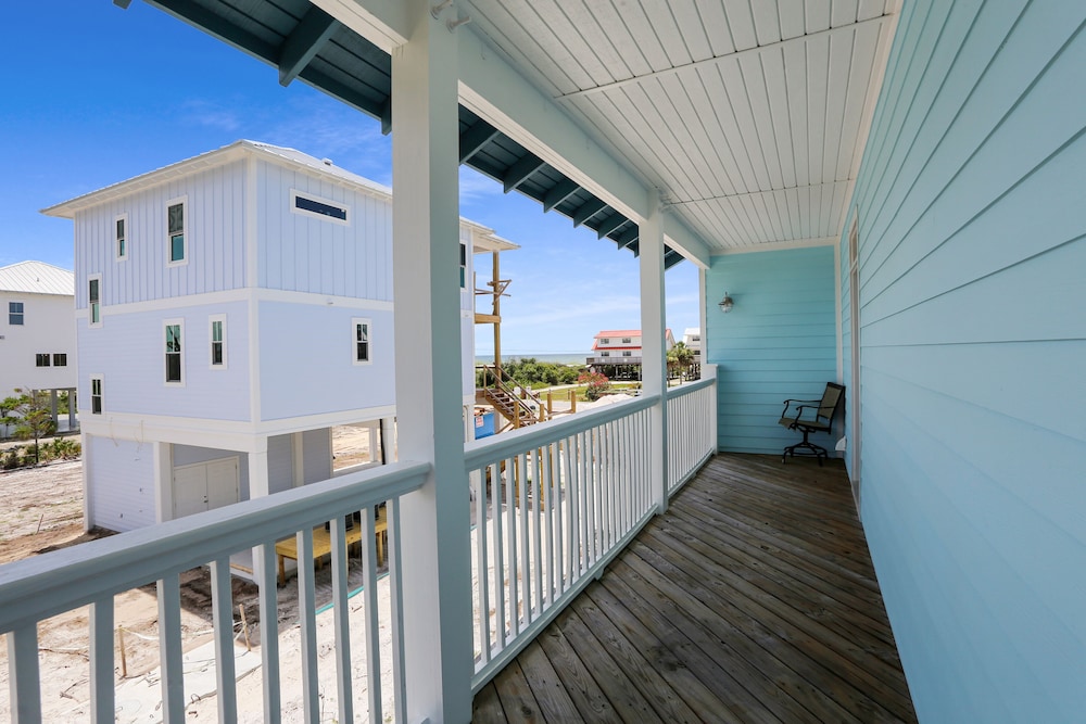 Cape Oasis view 5