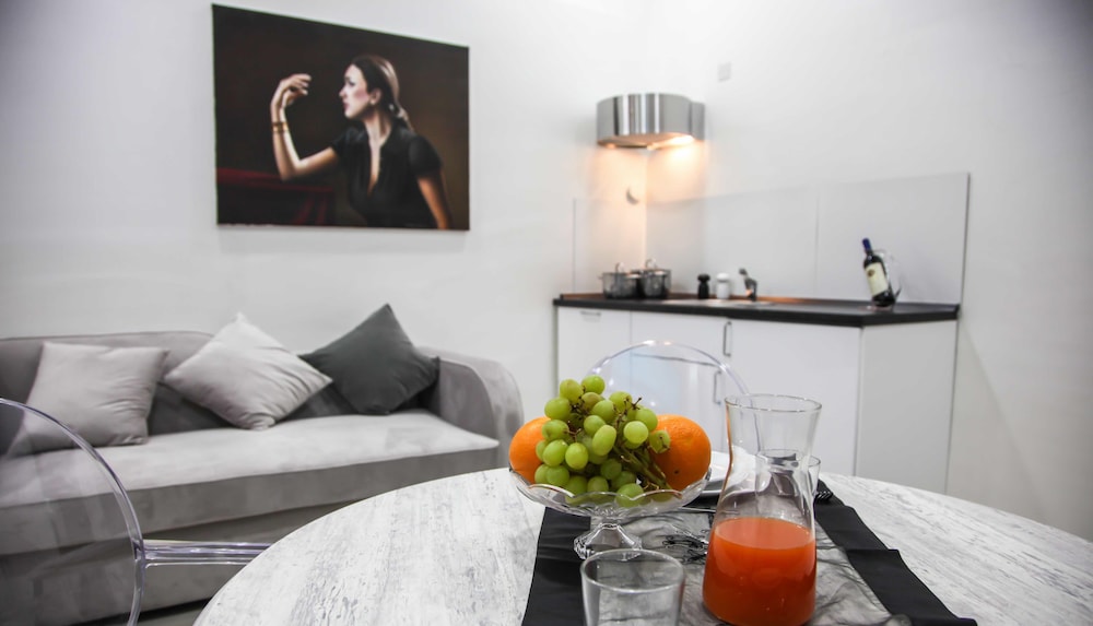 IPrime Suites