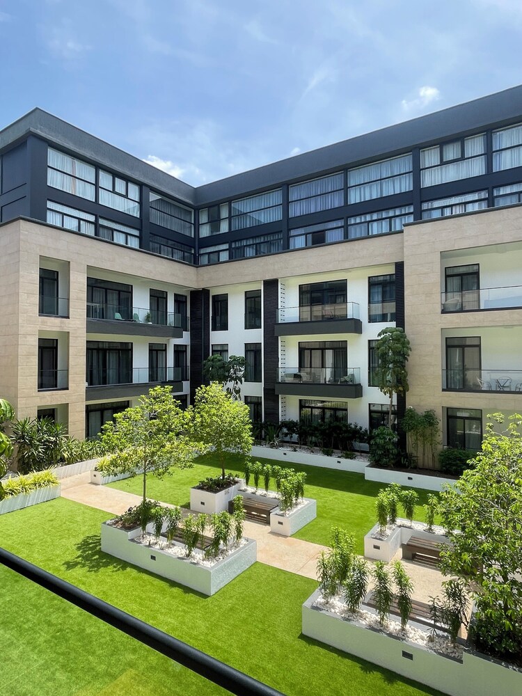 Meraki Homes at Embassy Gardens