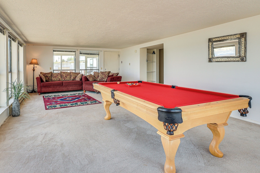 1 Mi to Lake: Home w/ Deck in Elephant Butte