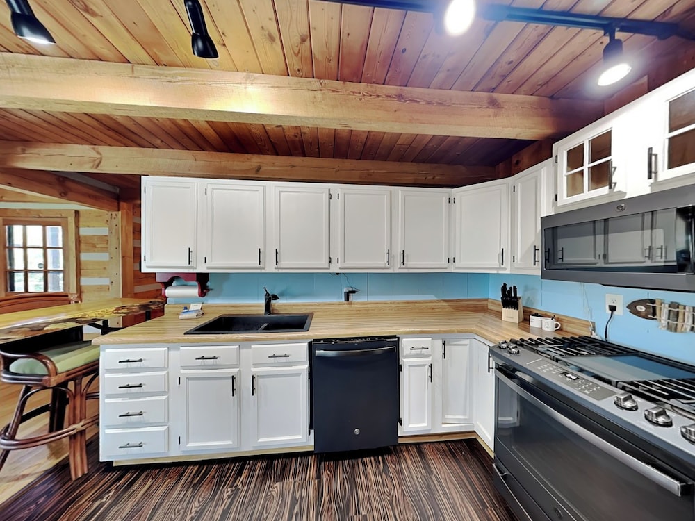 Easy Breezie by Jackson Mountain Rentals