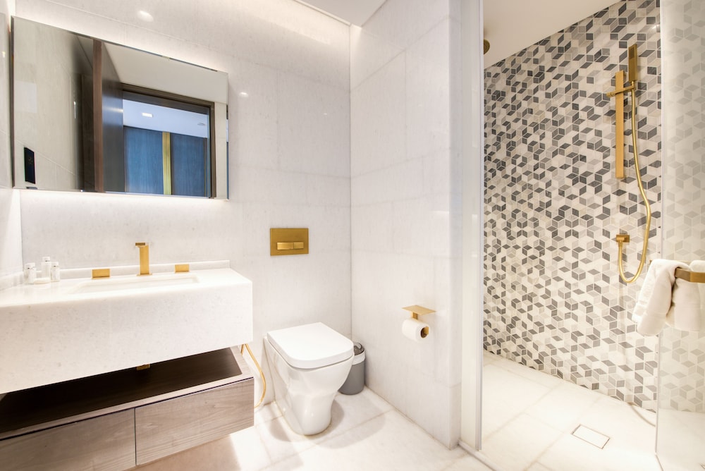 Five Palm Jumeirah Residences -Mint Stay