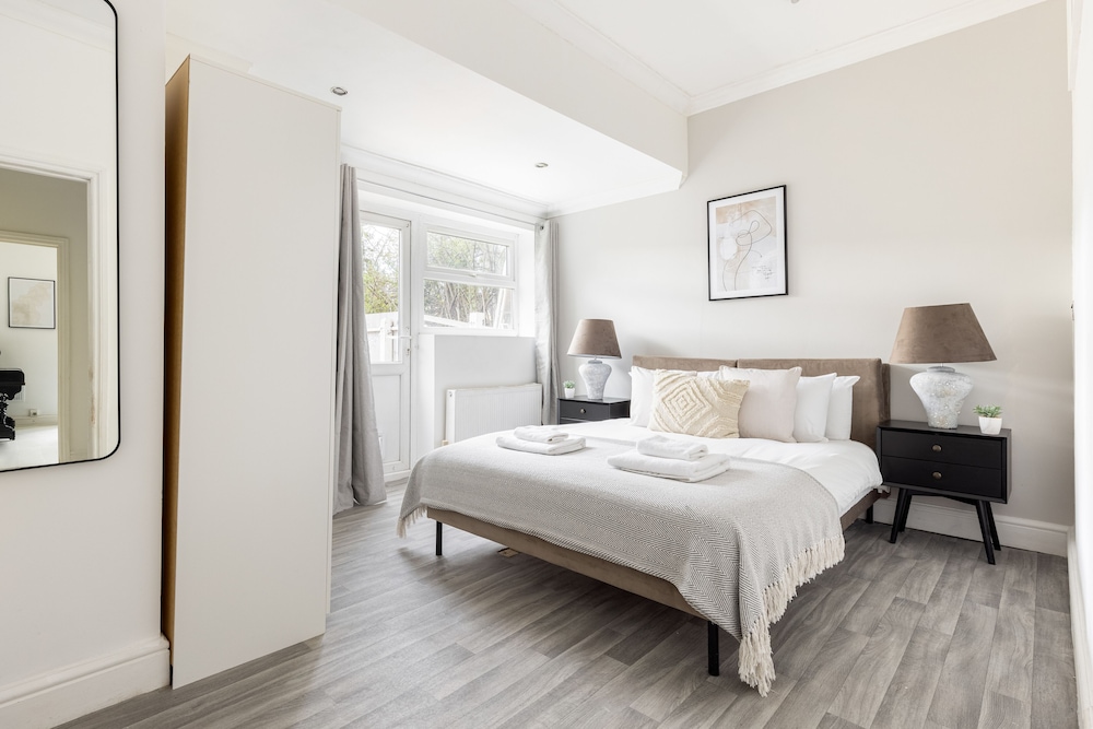 Modern Apartment in Walthamstow