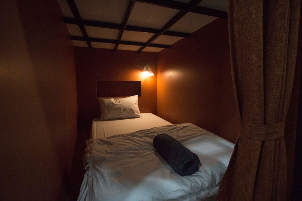 All Day Hostel SHA