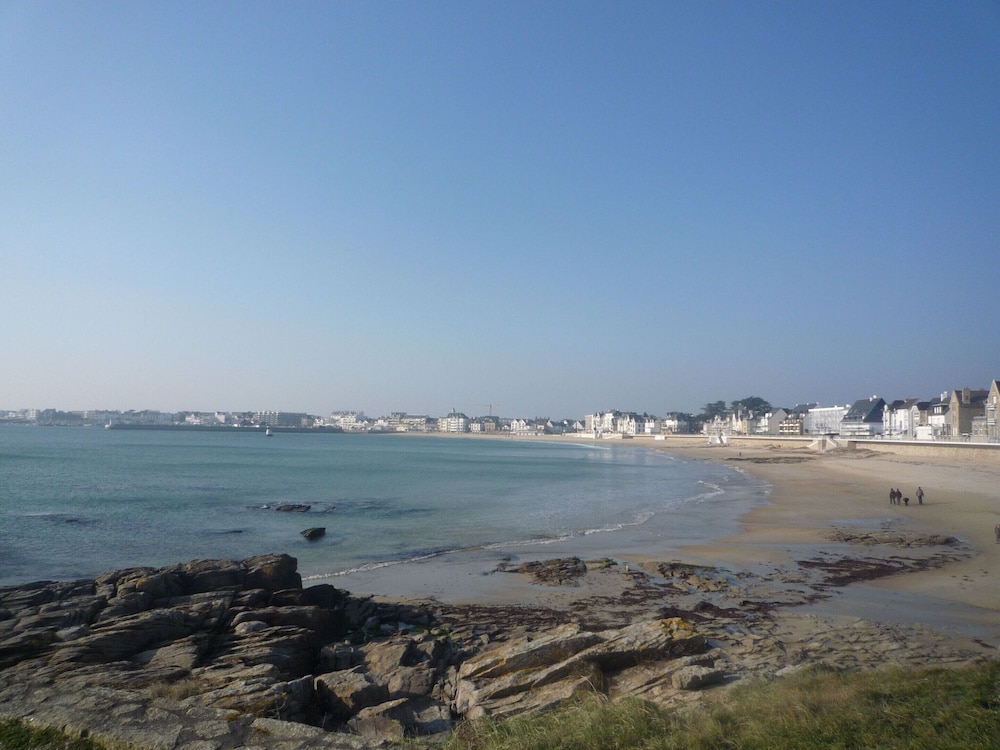 Holiday Home in Quiberon Near by Sandy Beaches