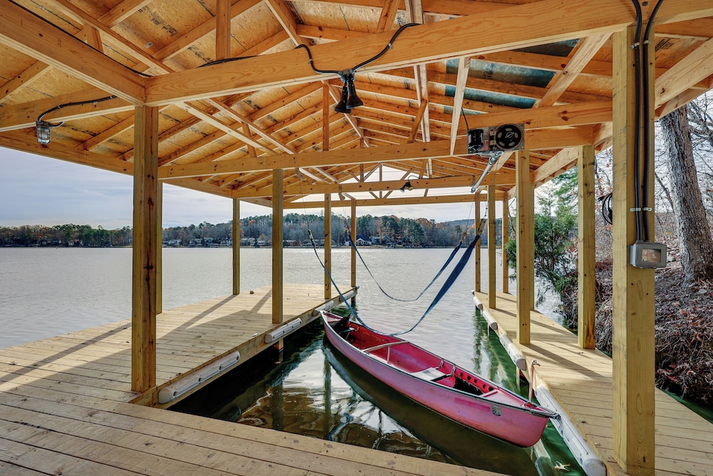 Lakefront Hot Springs Village Home w/ Private Dock