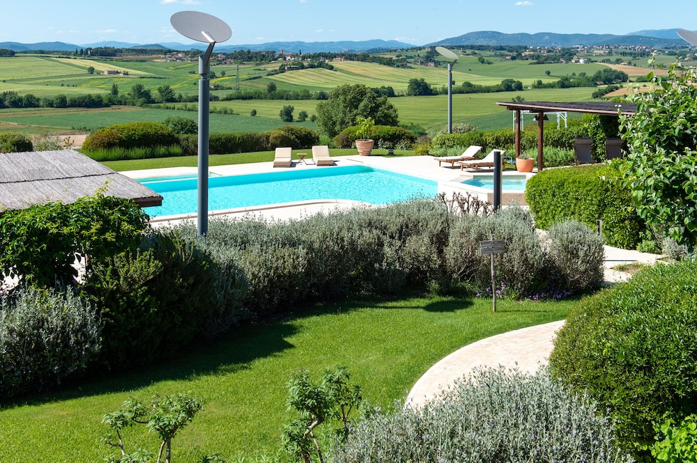 Tenuta Dei Mori