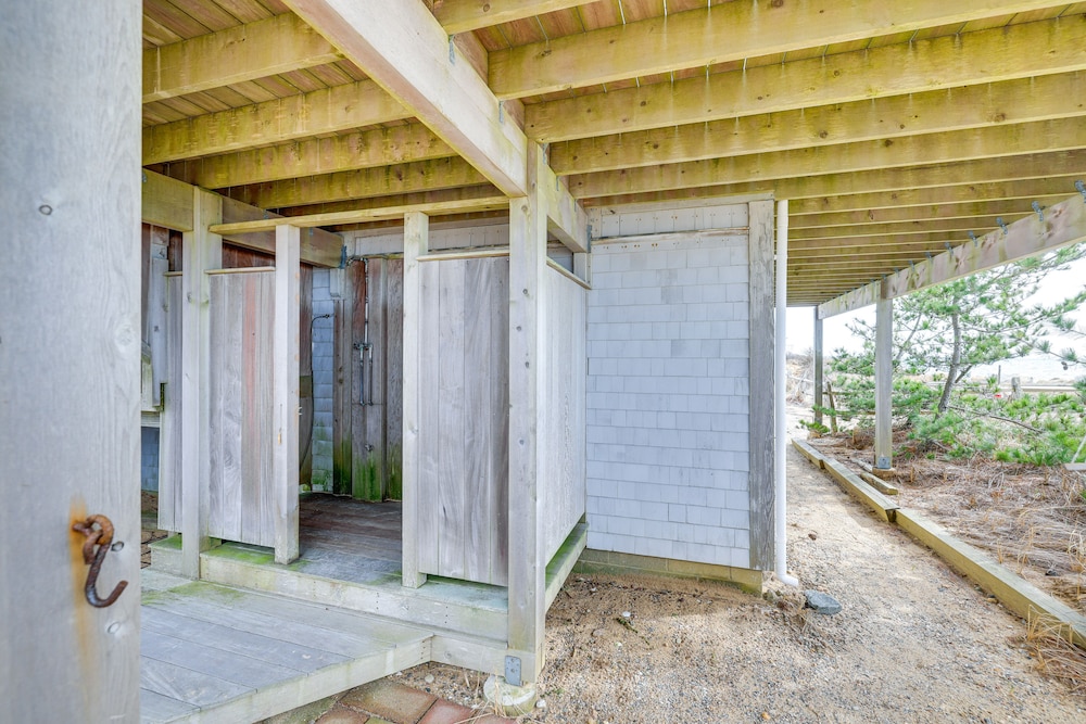 Eastham Beach House w/ Bay Views & Beach Access!