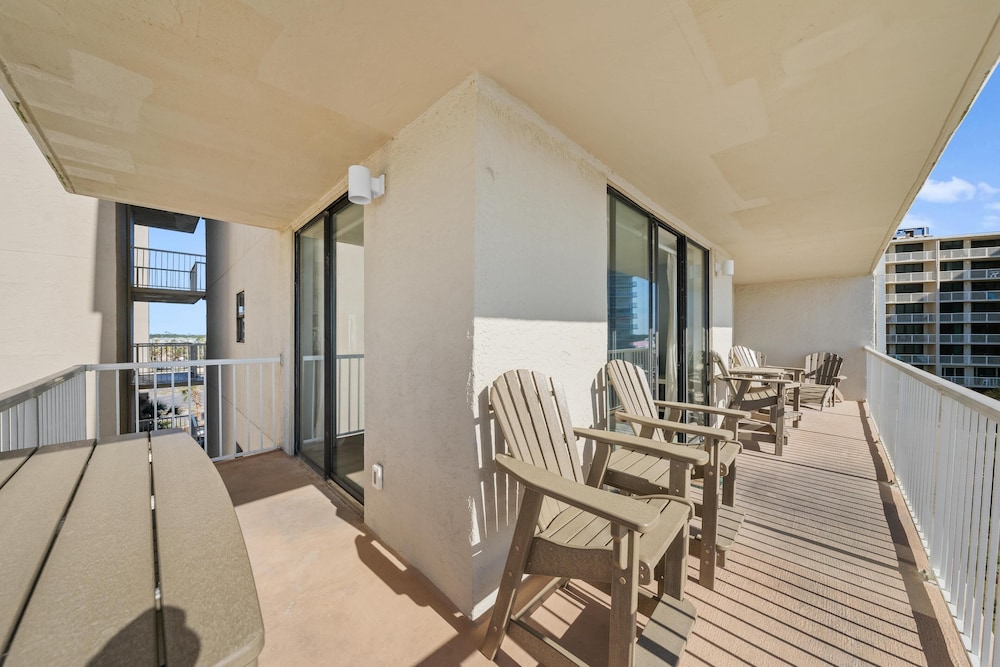 Seaside Beach & Racquet 4507