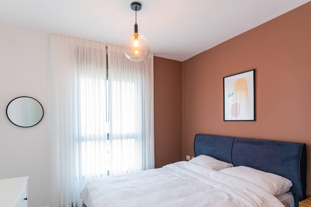 Sunny Haven Sea View Escape by Sea N Rent view 3