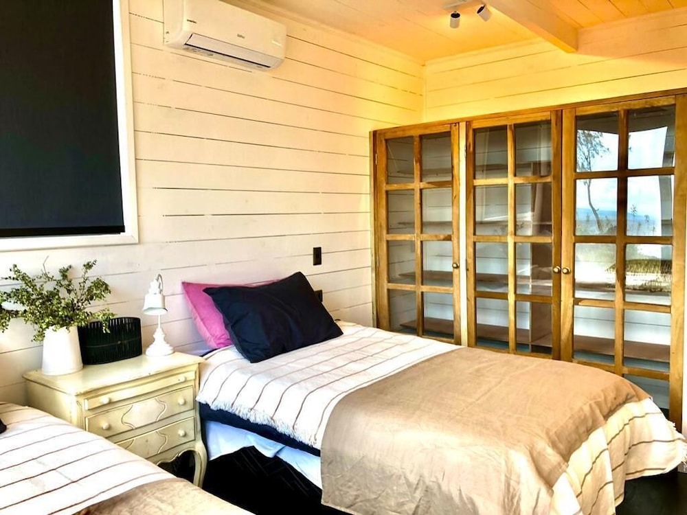 Calma Cabins