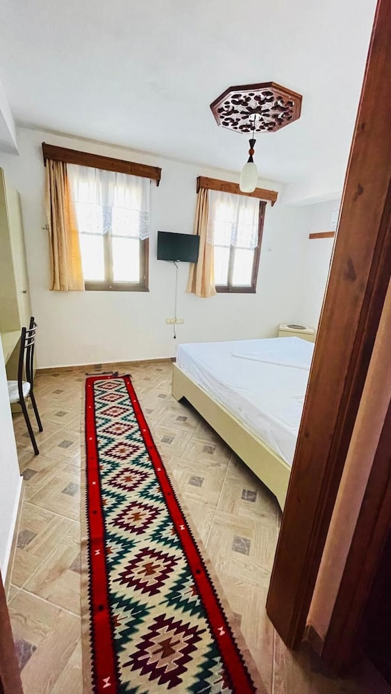 Denishouse-private Rooms Guesthouse Gjirokastra