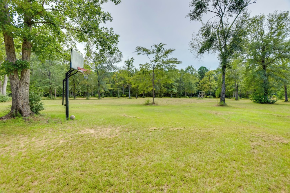 Bike & Hike On-site: Inviting Cleveland Retreat!