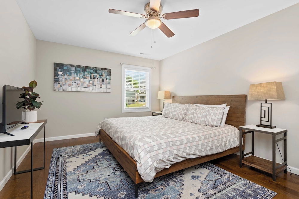 Dogwood & Sweetgum Buyout by Avantstay 2 Home Buyout! Sleeps 16!