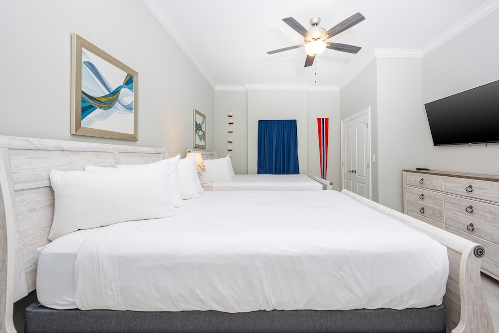Phoenix Gulf Towers 1007 3 Bedroom Condo