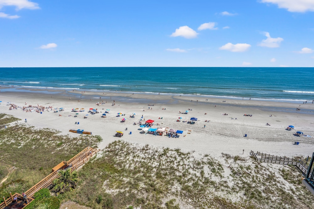Ocean Bay Club 909 by RedAwning