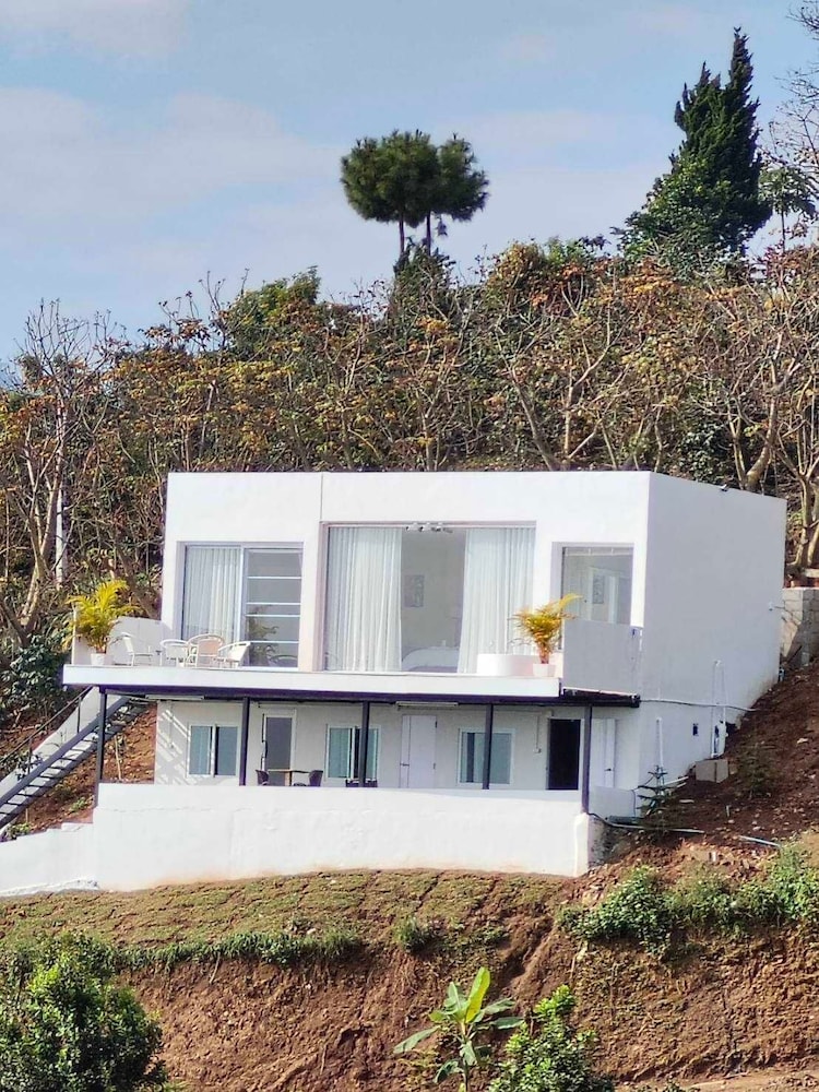 Maemon villa