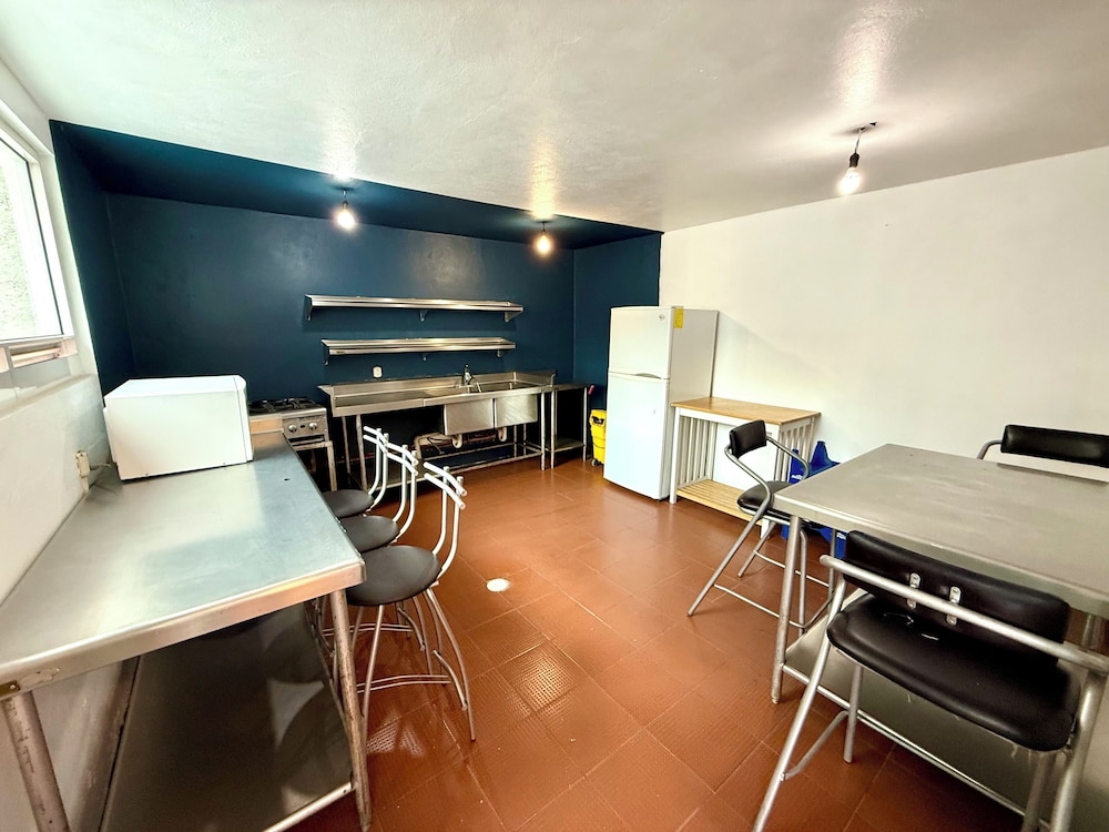 ROOMIES HOSTEL Reforma - La Diana