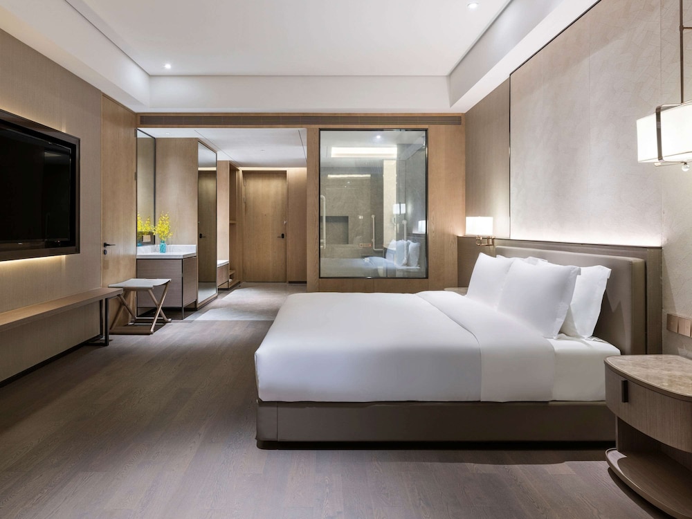 Grand Mercure Shanghai Lingang 11