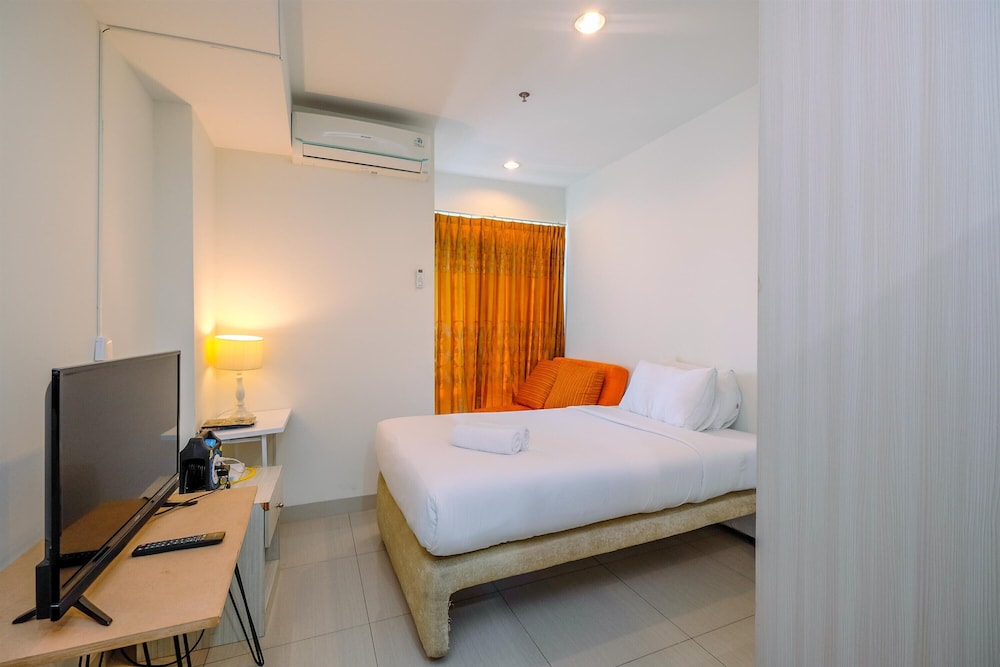 Cozy High Floor Studio At Grand Kamala Lagoon Apartment view 3