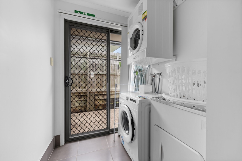Charming 3-bed Home On Sunshine Coast