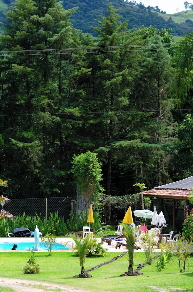 Acalanto Inn