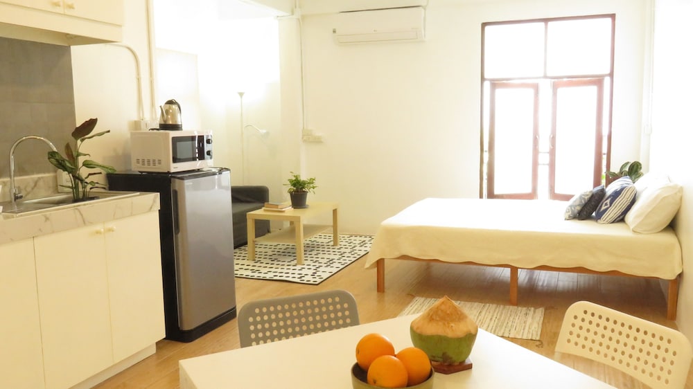 Baan 192 - Adults Only