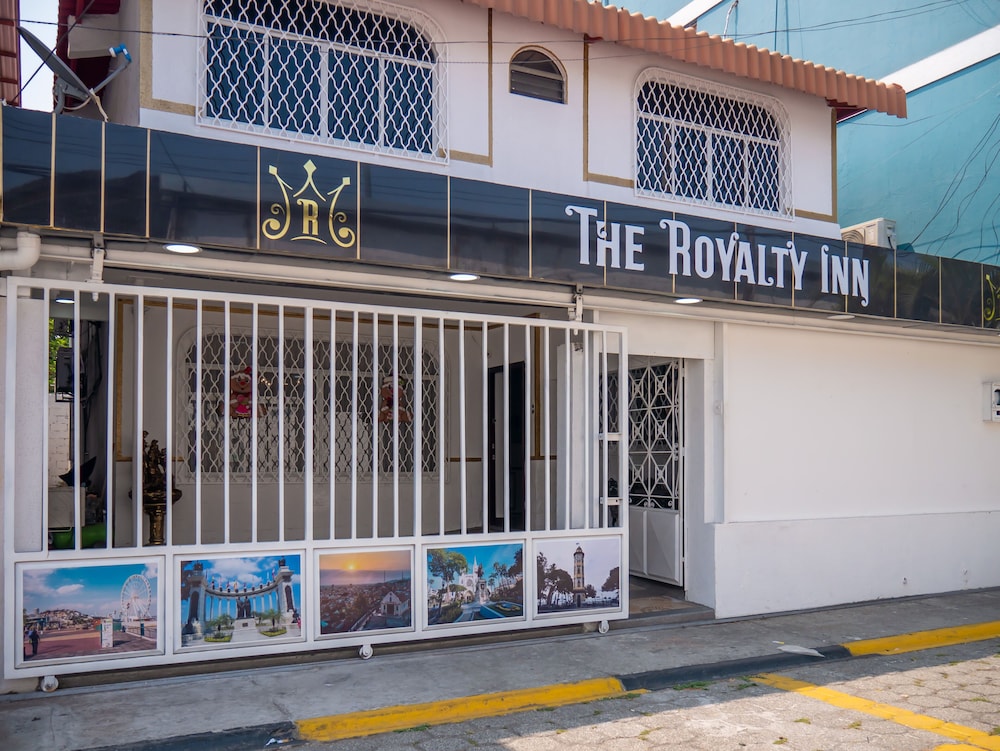 Hotel The Royalty Inn