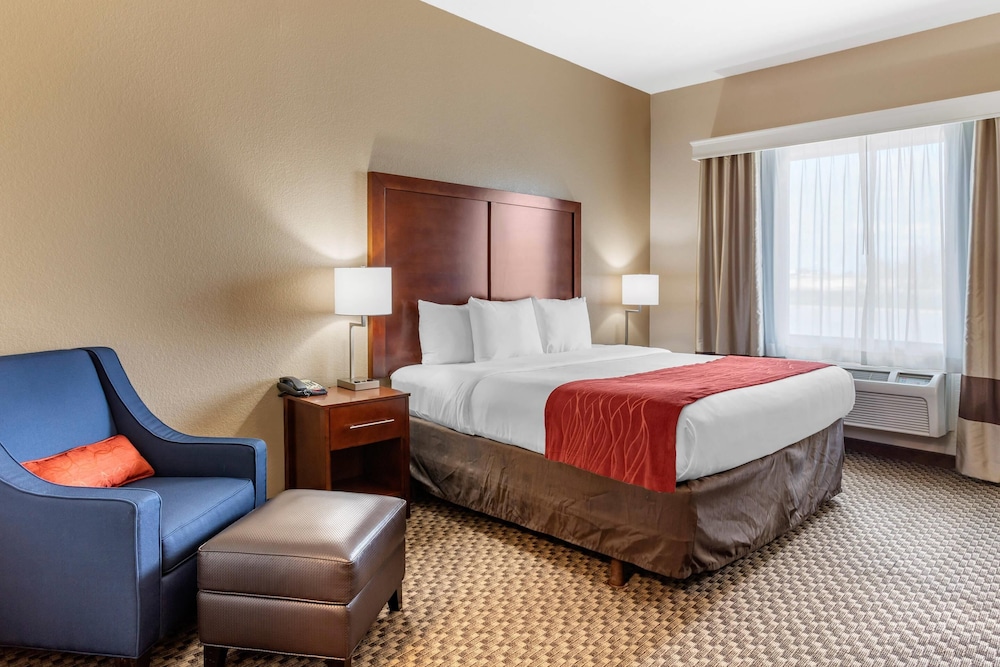 Comfort Inn & Suites Navasota view 5