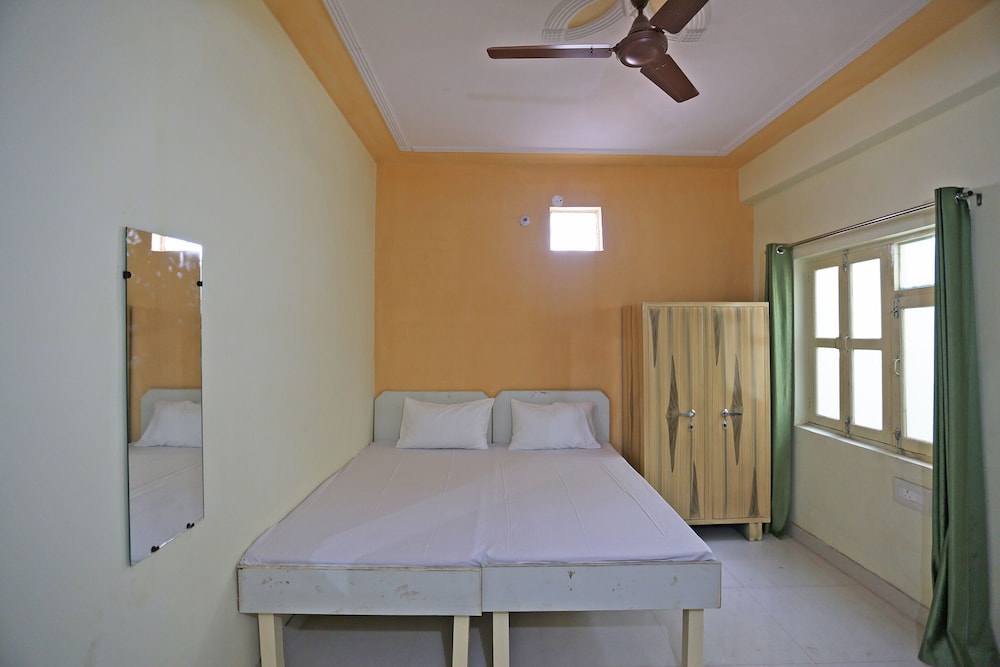 SPOT ON 48911 Sukhrali Residency - Property Image 12
