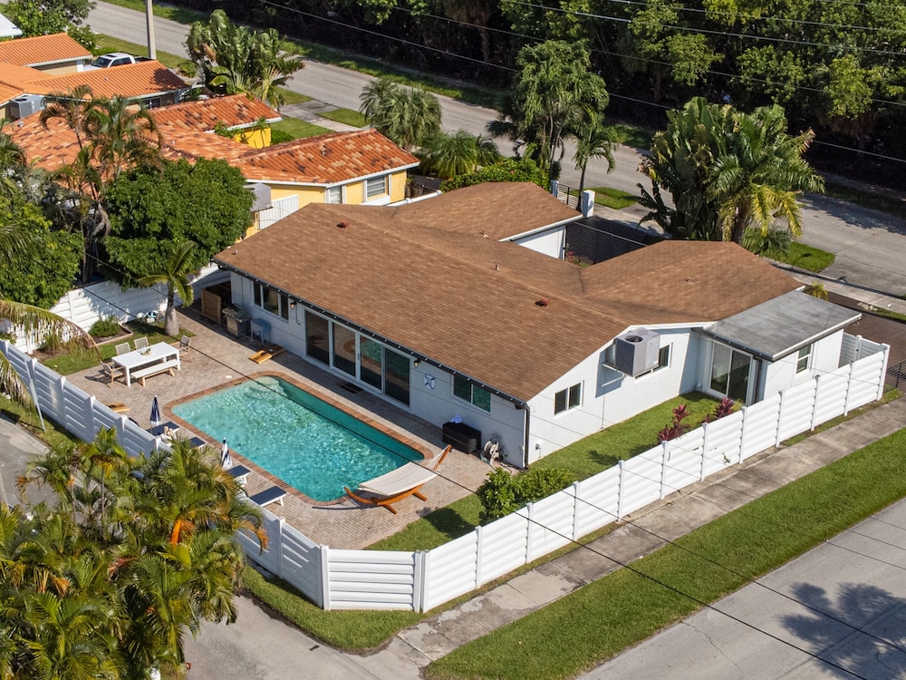 Kasa Azul Hollywood - Image 3