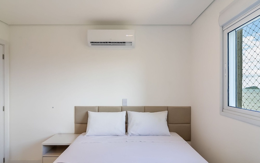 SHC - Condominium With Pool 50m From the Beach in Picarras