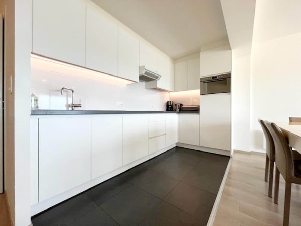Stylish Flat With Sea Views
