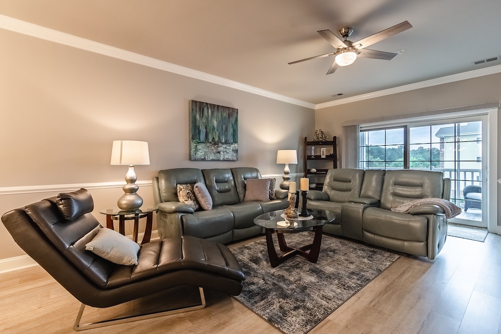 Magnolia Pointe Luster Leaf 4843-302 3 Bedroom Condo