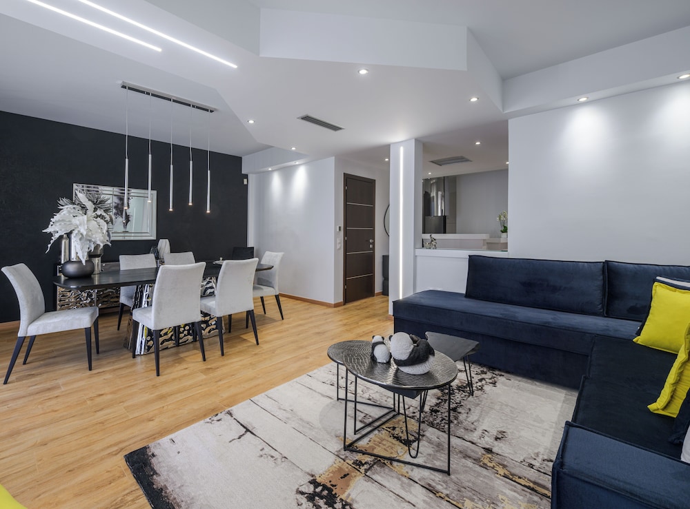 Acropolis View Deluxe Penthouse & Luxury Apartments