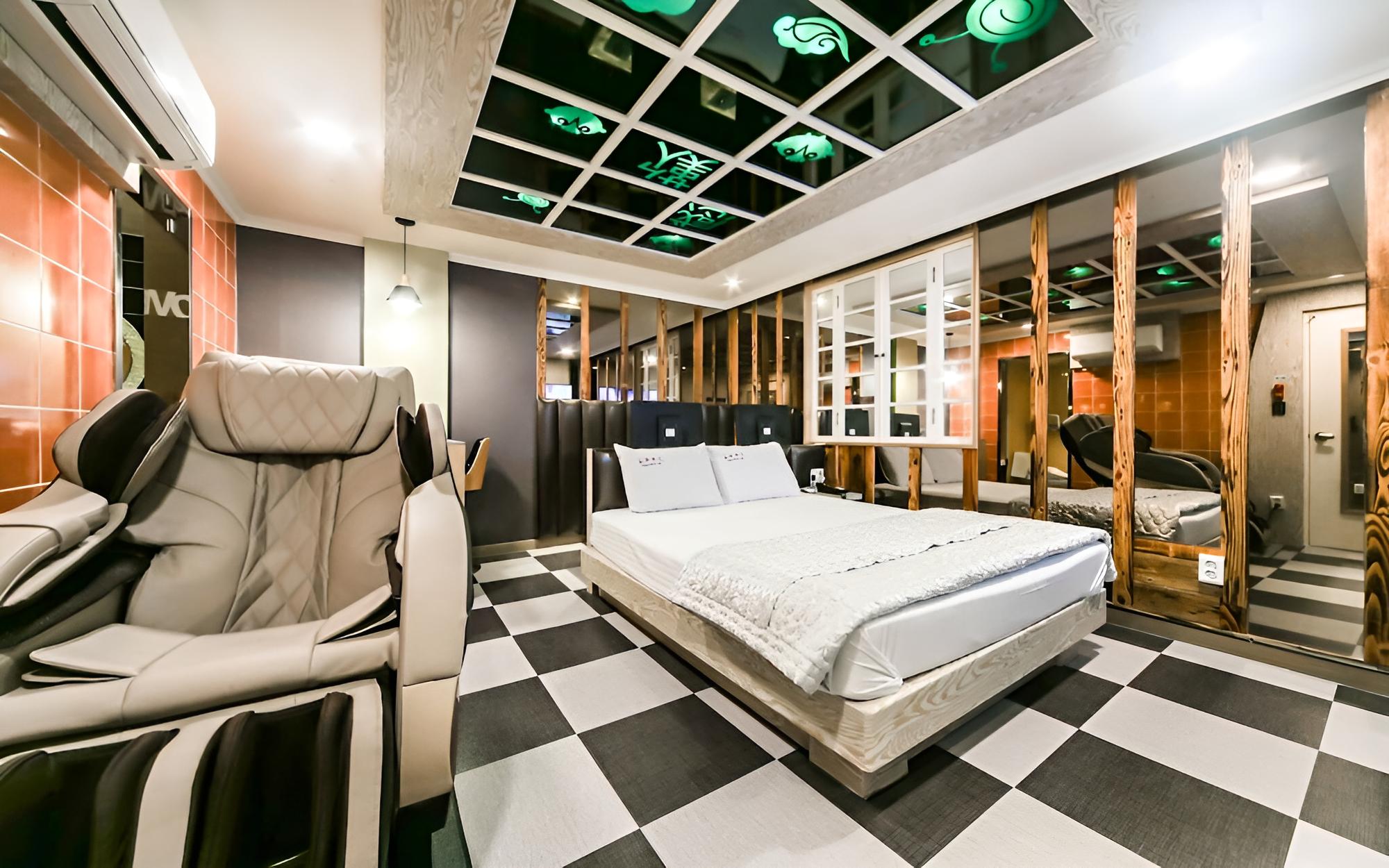 Daegu Duryu Hotel Look view 4