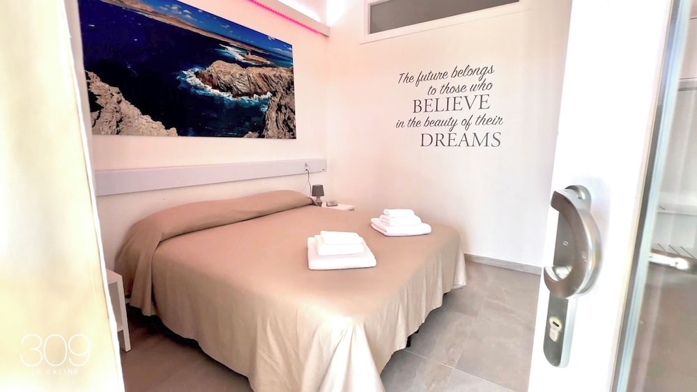 Hotel with swimming pool near Stintino photo 5