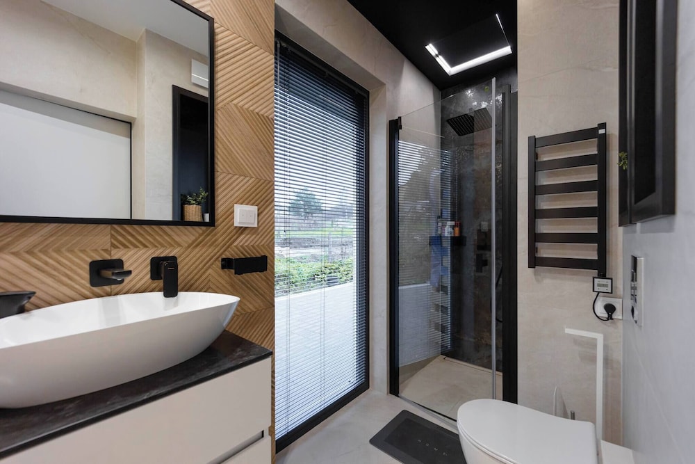 Luxurious Villa With Pool Near Energylandiai
