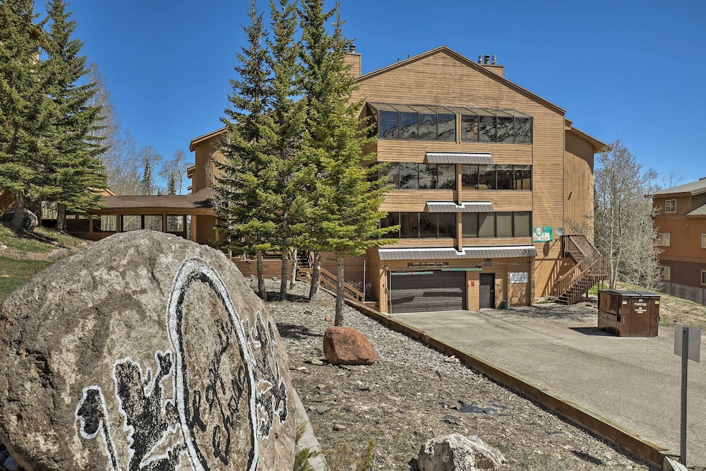 Brian Head Resort Condo - Near Skiing & Hiking! view 4