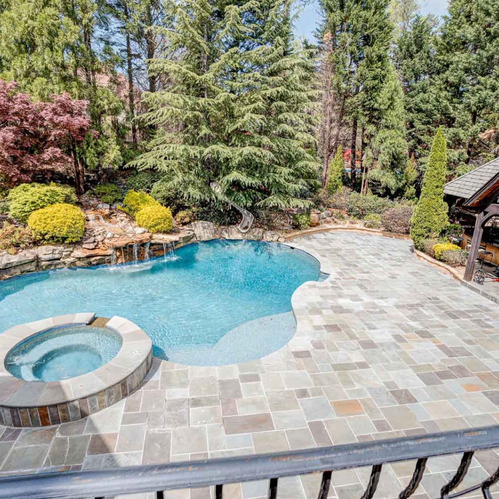 Lions Gate Estate in Sandy Springs view 3