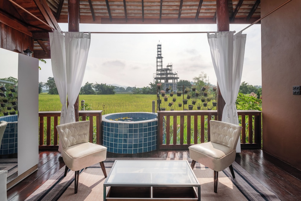 The garden pool villa resort at doisaket